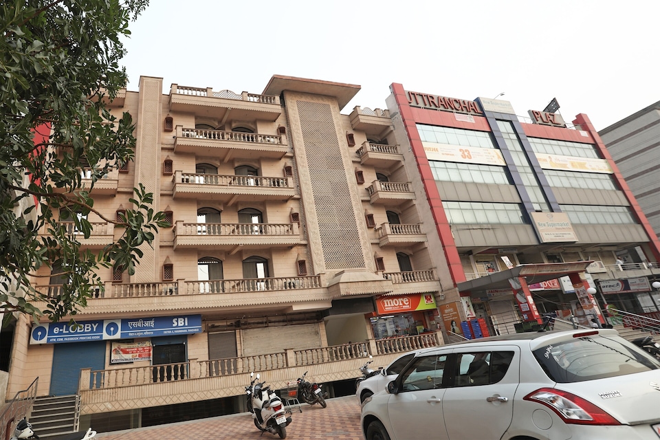 Capital O 13551 Haveli Palace, Indirapuram Ghaziabad, Ghaziabad