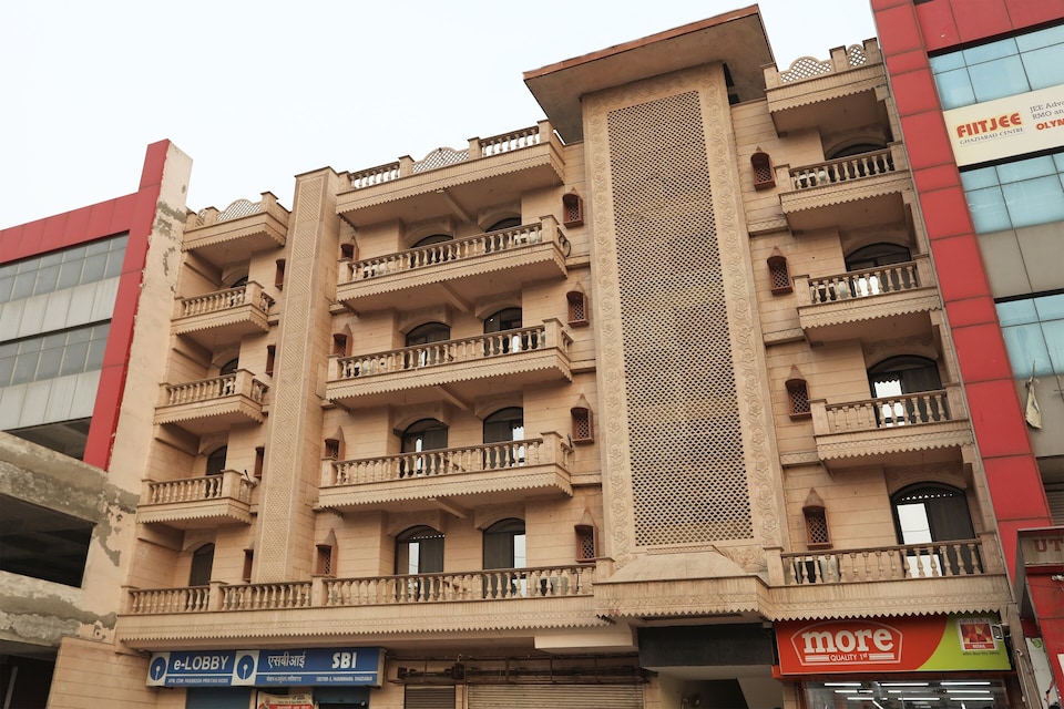 Capital O 13551 Haveli Palace, Indirapuram Ghaziabad, Ghaziabad