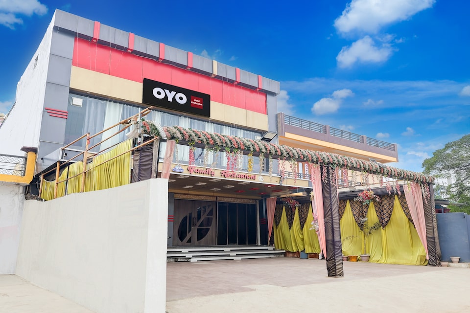 Hotel O Krishna Inn, Golghar, Gorakhpur