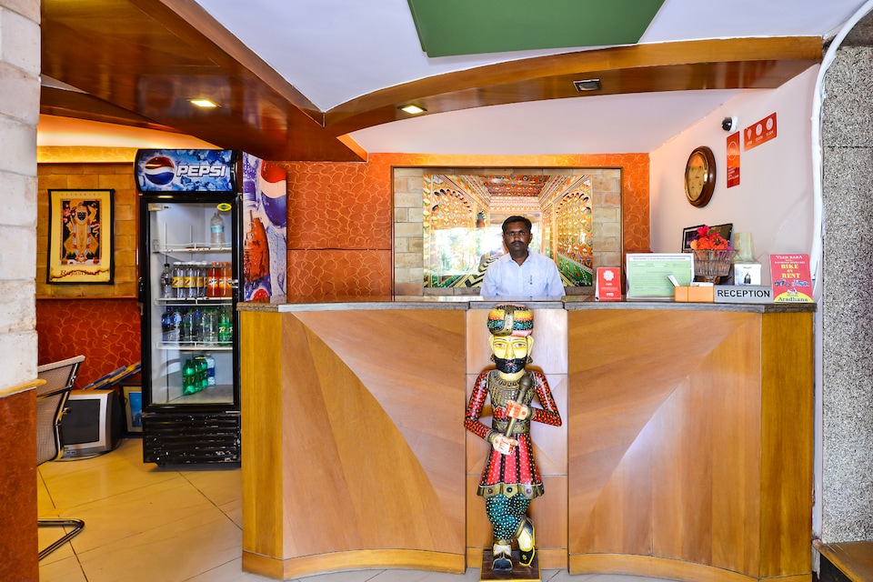 OYO Aradhana, Mount Abu, Mount-Abu