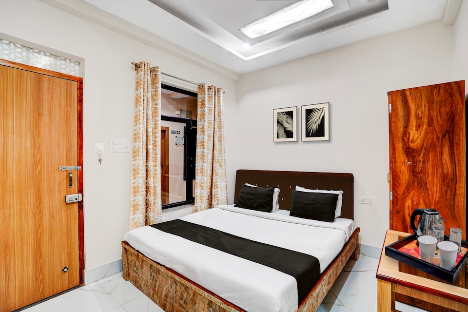 Hotel O Kardameshwar Mahadev Temple Varanasi Formerly Pheonix Rooms, Lanka, Varanasi
