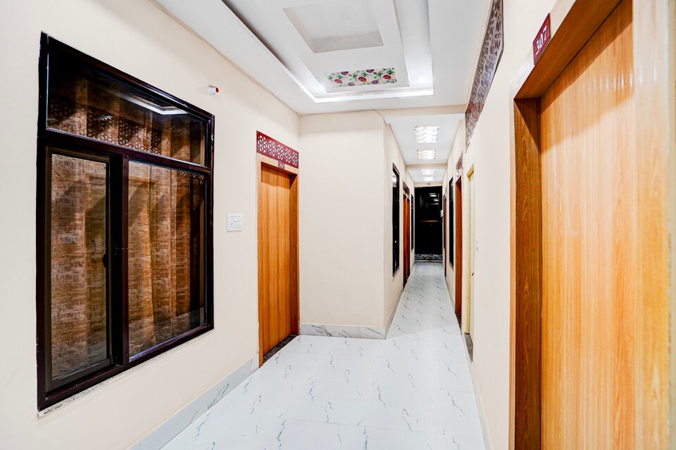 Hotel O Kardameshwar Mahadev Temple Varanasi Formerly Pheonix Rooms, Lanka, Varanasi