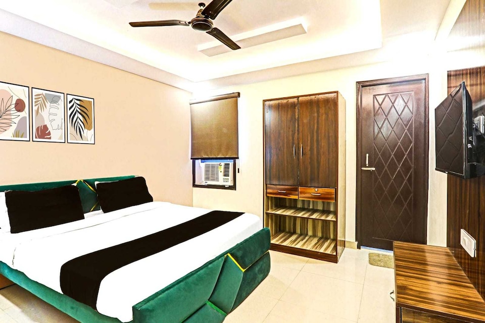 Hotel O Kardameshwar Mahadev Temple Varanasi Formerly Pheonix Rooms, Lanka, Varanasi