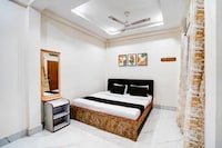 Hotel O Kardameshwar Mahadev Temple Varanasi Formerly Pheonix Rooms