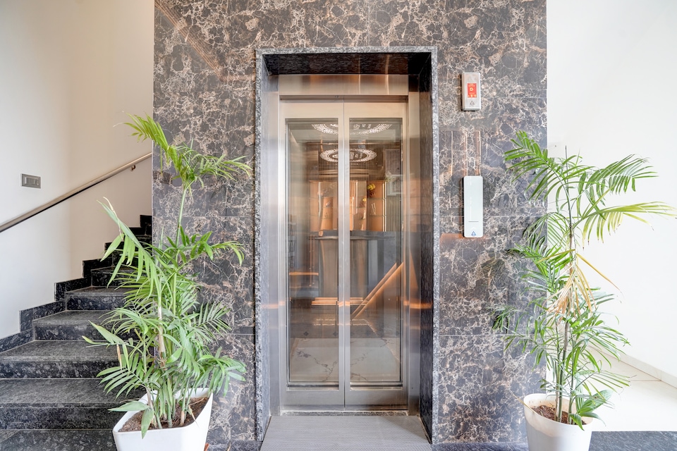 Super Townhouse Oak T. Narasipura Road Formerly Hotel Nishara, Mysore Outer, Mysore