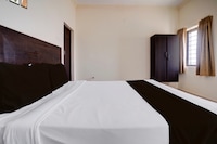 Super Collection O Sunset Point PB Road Dharwad Formerly Crystal Resort