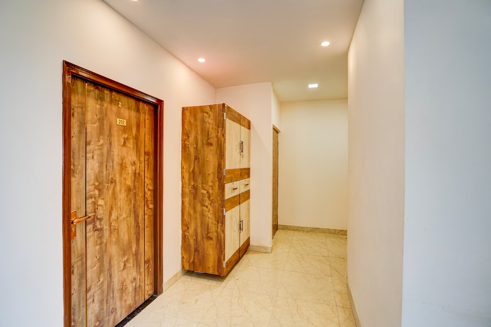  Hotel O Dev Vanshi Palace, Sigra, Varanasi