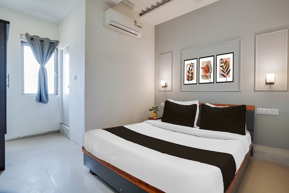  Hotel O Stay In , Jetalpur Road Vadodara, Vadodara