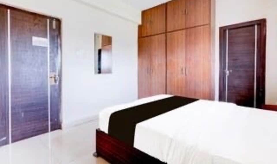 Hotel O Benz Circle Vijaywada Formerly Akshaya Pride, MG Road Vijayawada, Vijayawada