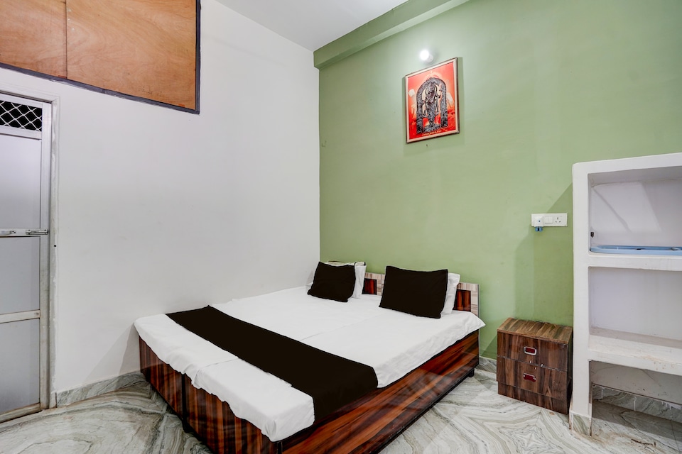 SPOT ON R K Stay In, Sarnath Varanasi, Varanasi