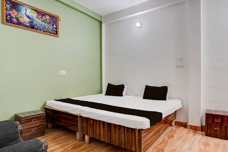 SPOT ON R K Stay In, Sarnath Varanasi, Varanasi