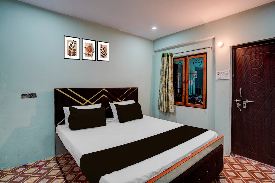  SPOT ON Swagatam Hotel, Railway Station Allahabad, Prayagraj