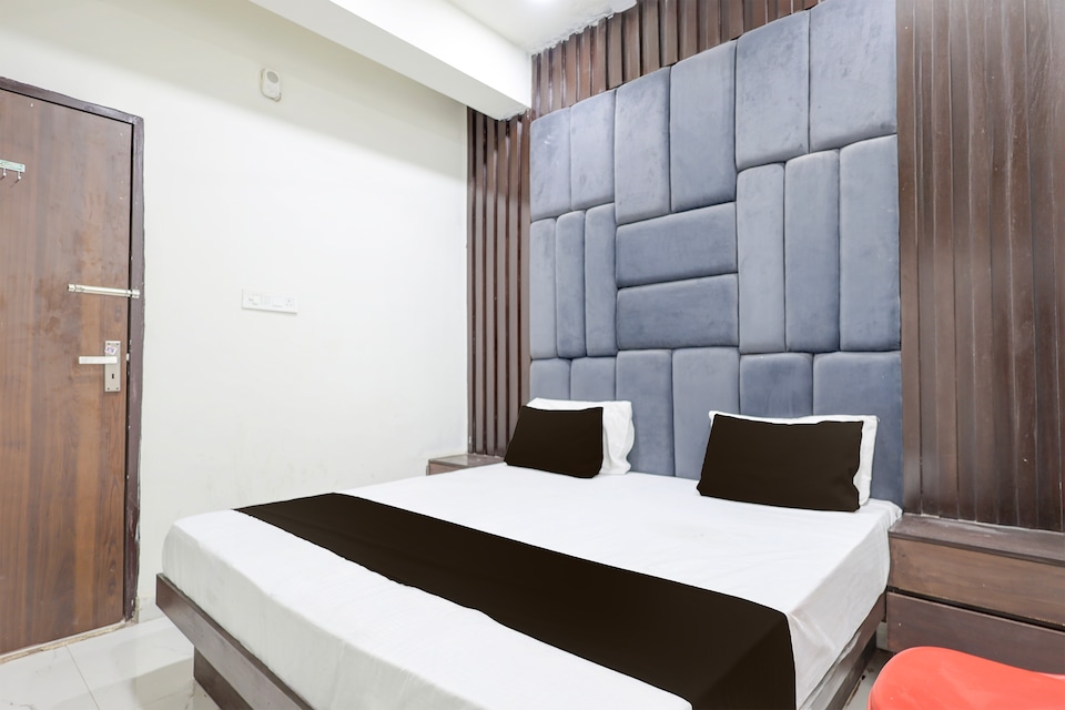 Hotel O SHREE KRISHNA HOTEL , Corporate Complex, Agra