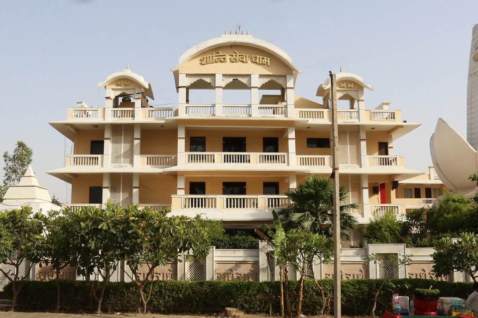OYO 13564 Shanti Sewa Dham, Iskcon Vrindavan, Vrindavan