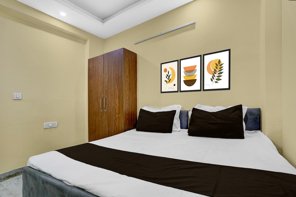 Hotel O Oh My Place, Noida City, Noida