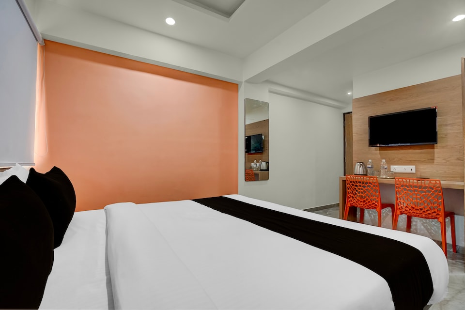 Collection O Hotel Orange Tree, Navrangpura Ahmedabad, Ahmedabad
