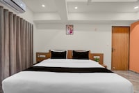 Collection O Hotel Orange Tree