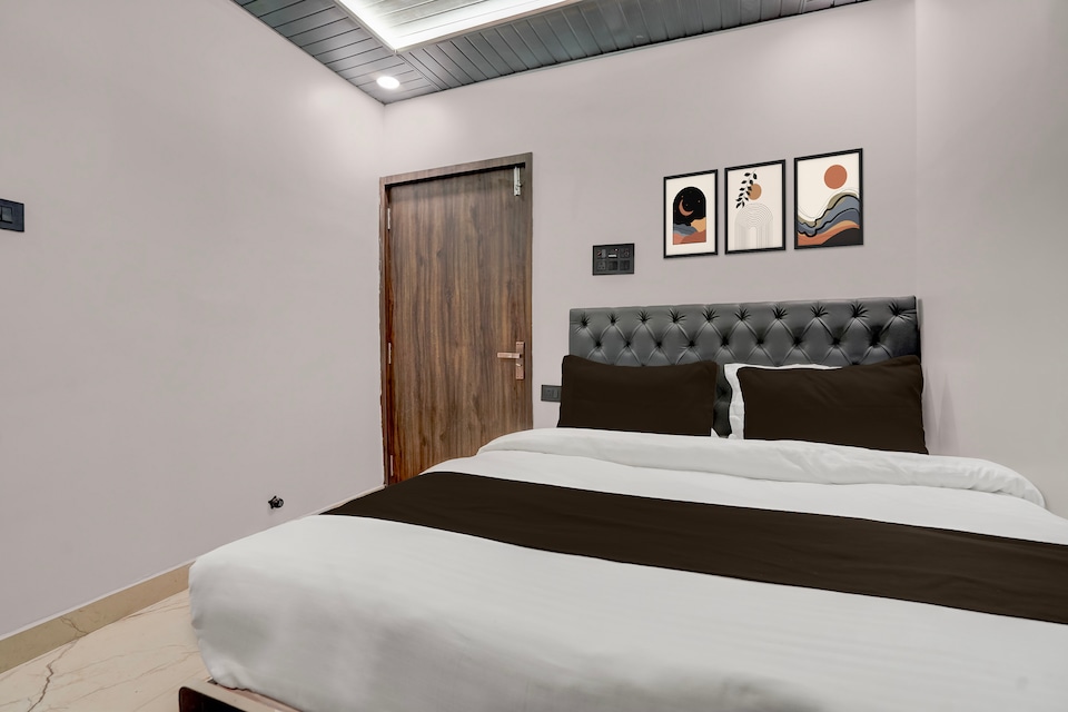 Hotel O G 11 Hotel, Ranchi Airport, Ranchi