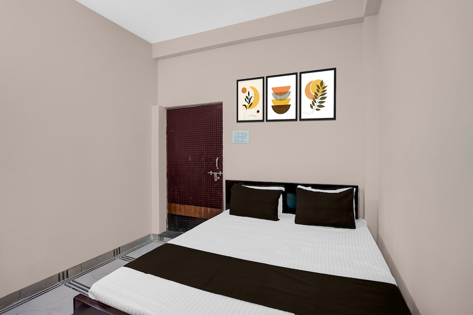 SPOT ON A2 Hotel, Mumfordganj Allahabad, Prayagraj