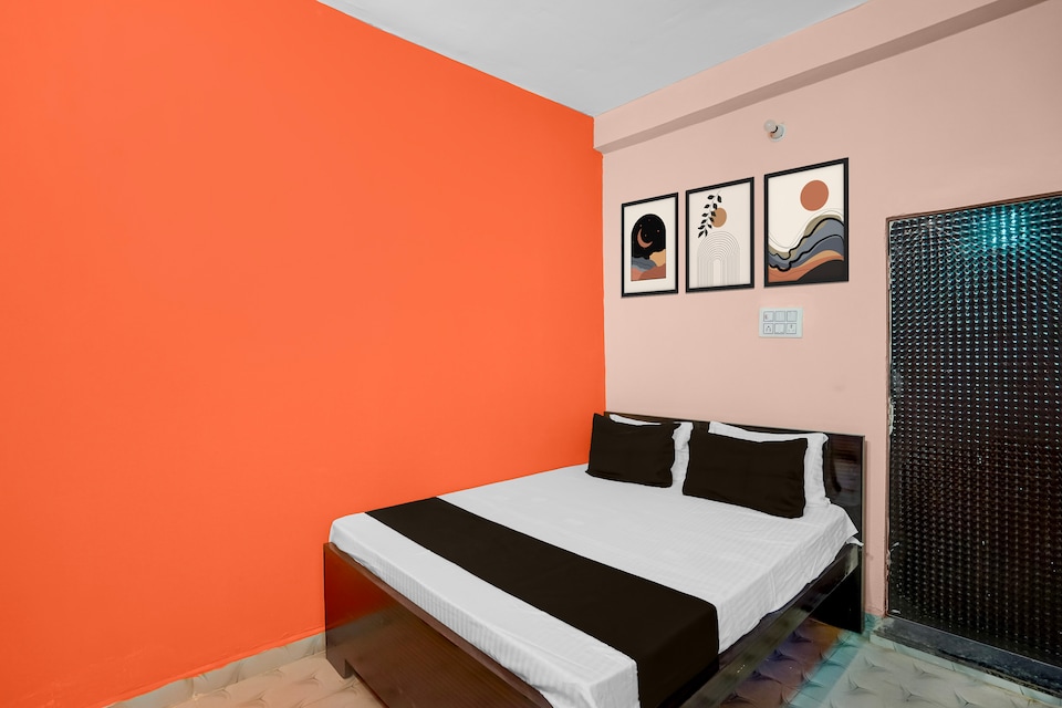 SPOT ON A2 Hotel, Mumfordganj Allahabad, Prayagraj