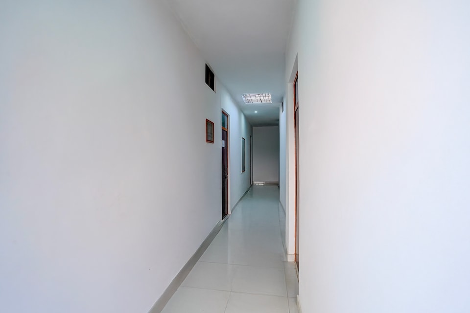 Hotel O Bhavya Inn, Sitapur, Sitapur