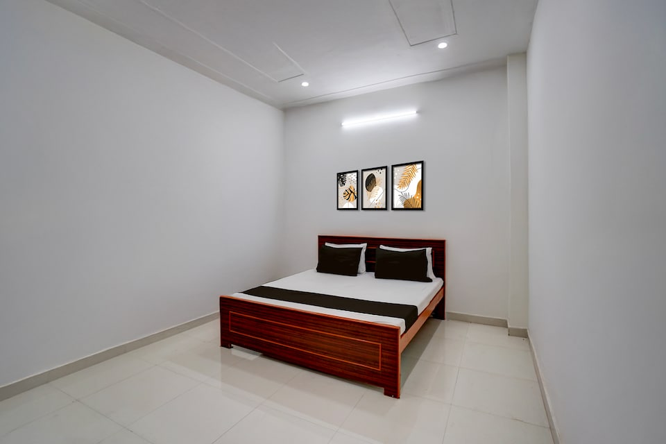 Hotel O Bhavya Inn, Sitapur, Sitapur