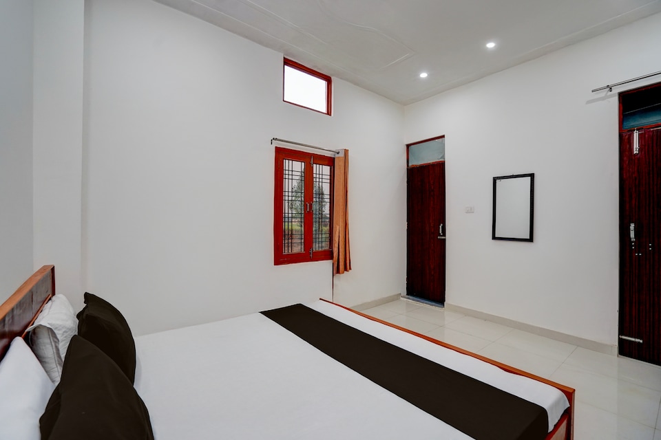 Hotel O Bhavya Inn, Sitapur, Sitapur