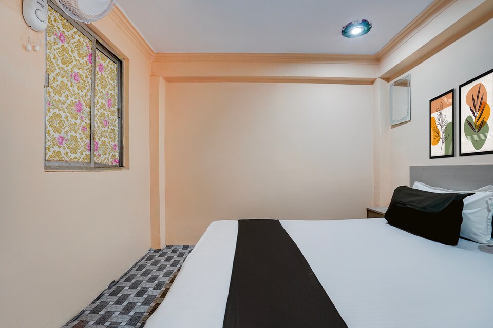 SPOT ON Amrita Hotel And Restaurant, Mumfordganj Allahabad, Prayagraj