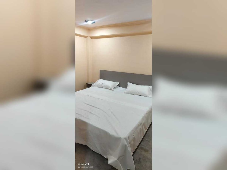 SPOT ON Amrita Hotel And Restaurant, Mumfordganj Allahabad, Prayagraj