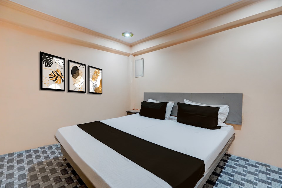 SPOT ON Amrita Hotel And Restaurant, Mumfordganj Allahabad, Prayagraj