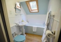 The Rock Inn Hotel (Pub & Restaurant)