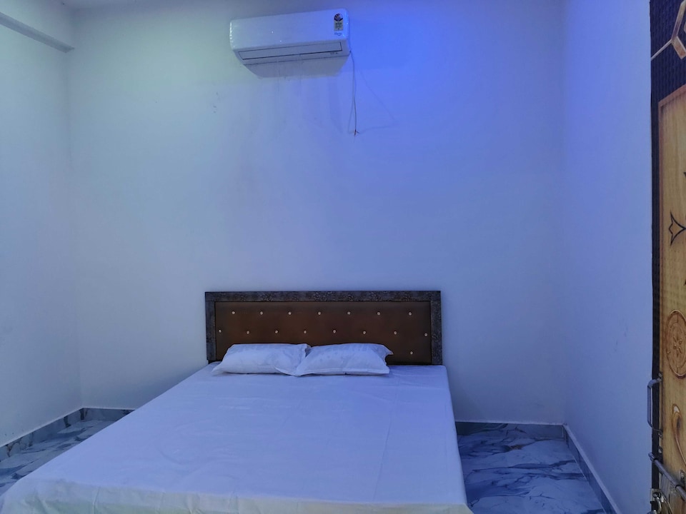 Hotel O Lucky Inn, Gorakhnath Gorakhpur, Gorakhpur