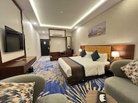 Dancenter Grand Luxury Suites Formerly Holiday Al Khaleej
