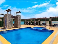 Dancenter Grand Luxury Suites Formerly Holiday Al Khaleej