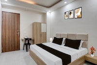 Hotel O Delhi Meerut Expressway Makanpur Formerly Crystal 24