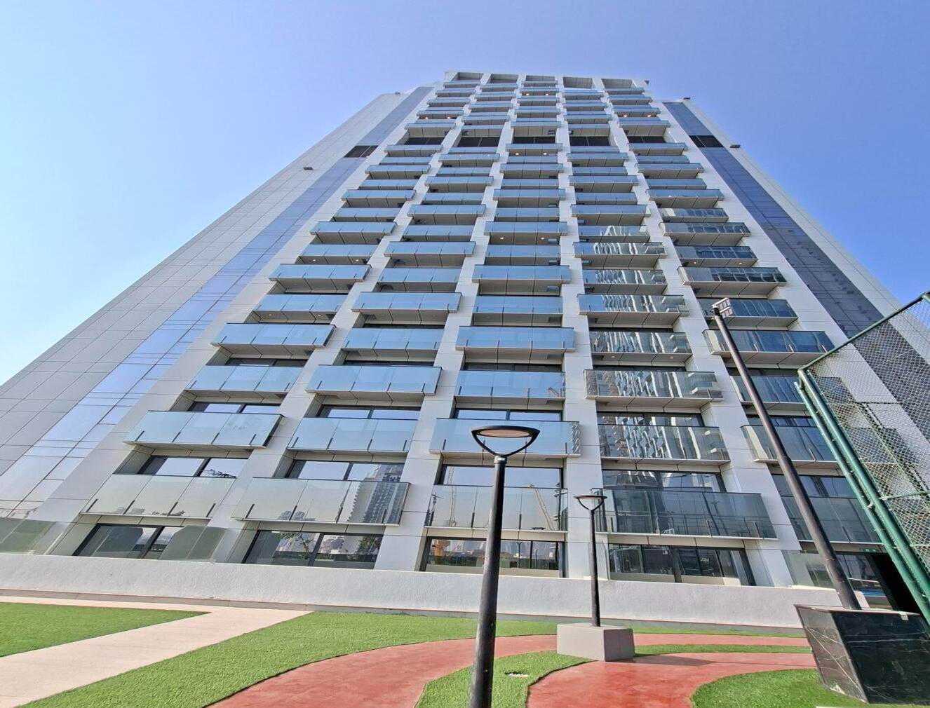 Luxury Living at Cloud Tower JVT with Pool Gym & Sports Facilities, Meadows 9
