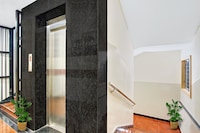 Hotel O Sri Sai Guru Comforts