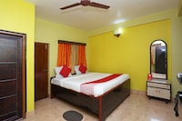 OYO Debalay Guest House Near Dakshineswar Kali Temple