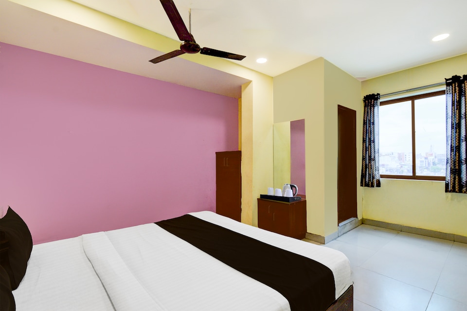 Super Hotel O LB Nagar Metro Station Formerly Virat residency, LB Nagar-Uppal, Hyderabad