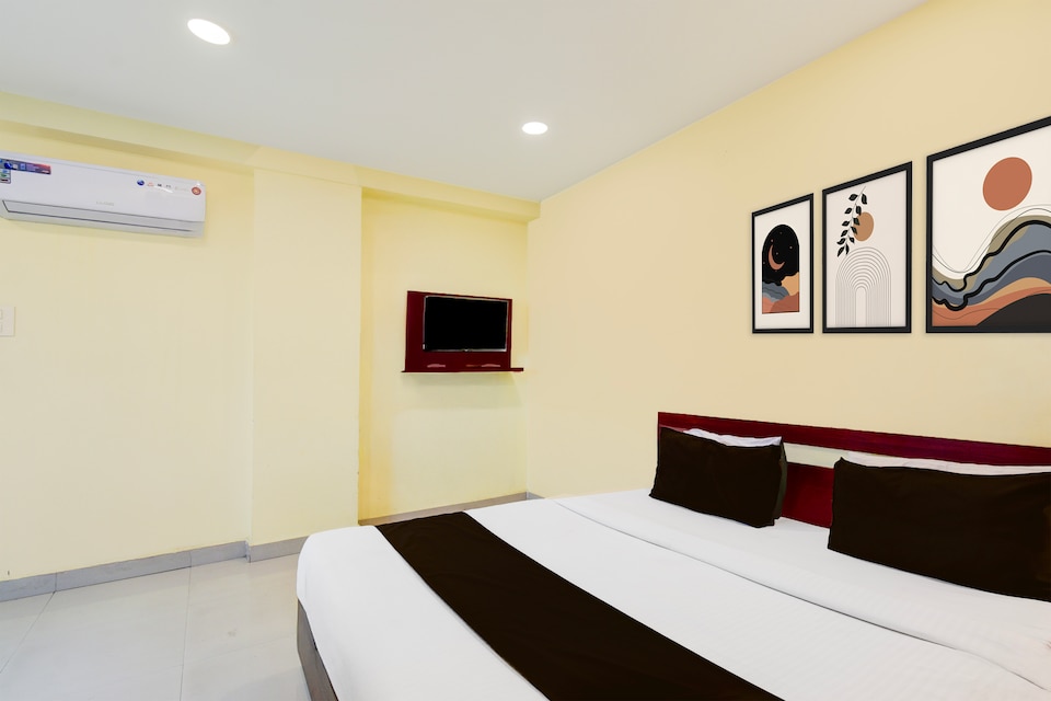 Super Hotel O LB Nagar Metro Station Formerly Virat residency, LB Nagar-Uppal, Hyderabad