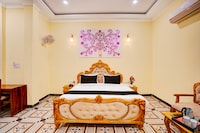 Super OYO Palette Hotel and Resort LBS International Airport Formerly Banaras Kila