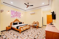 Super OYO Palette Hotel and Resort LBS International Airport Formerly Banaras Kila