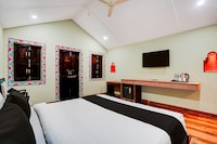 Super OYO Palette Hotel and Resort LBS International Airport Formerly Banaras Kila