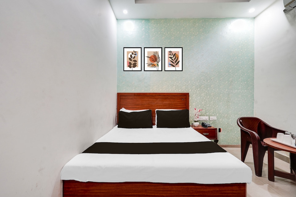 SPOT ON Hotel Shiva Palace, Dehradun Railway Station, Dehradun