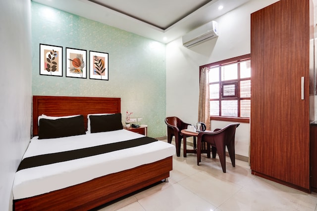 SPOT ON Hotel Shiva Palace