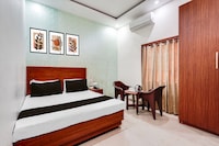 SPOT ON Hotel Shiva Palace