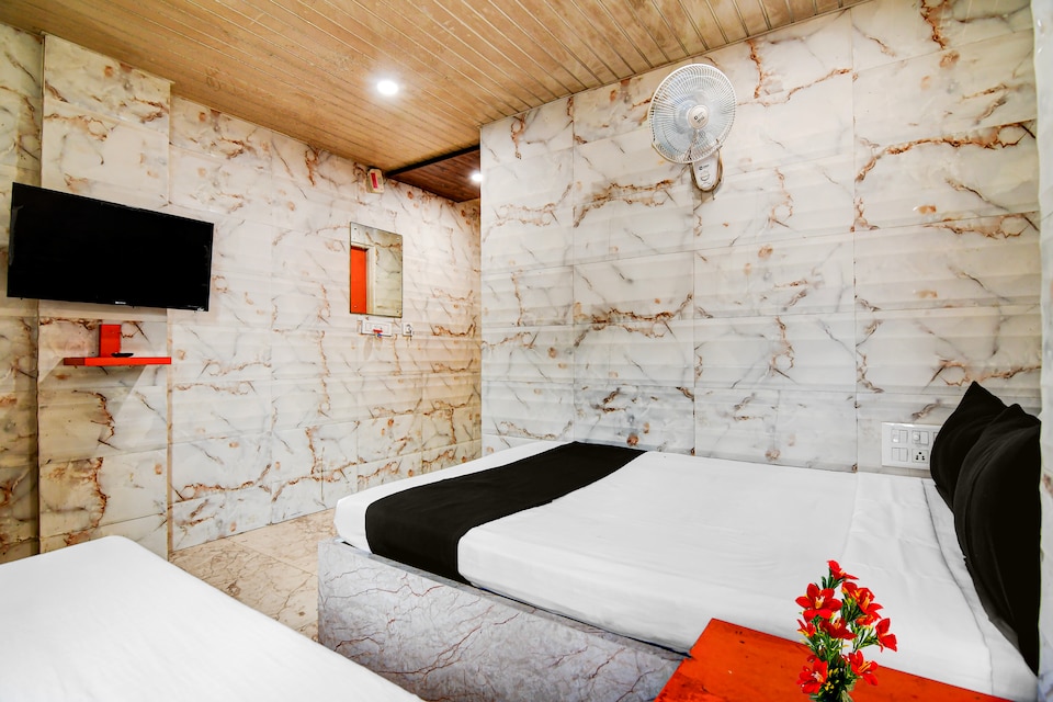 Hotel O The Mandal Residency , VIP Road Kolkata, Kolkata