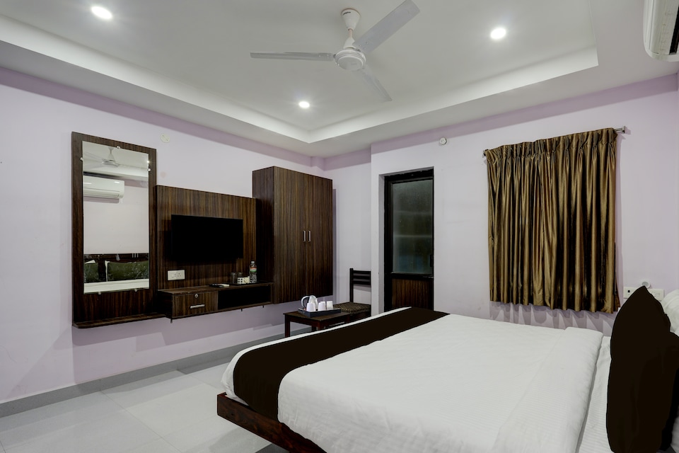 Super Townhouse IG Medical College Pondicherry Formerly Sri Vi Ka Residency, Pondicherry City Centre, Pondicherry