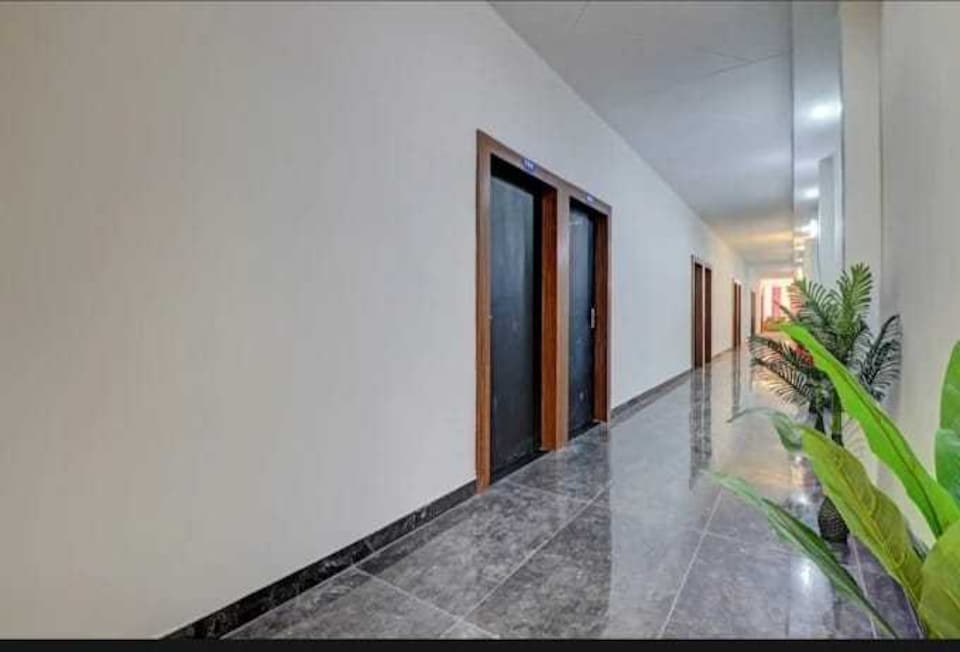 OYO 842418 Rudrax Hotel, Narnaul City, Narnaul