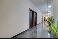 OYO 842418 Rudrax Hotel